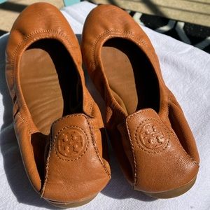 Brown leather Tory Burch Eddie flats